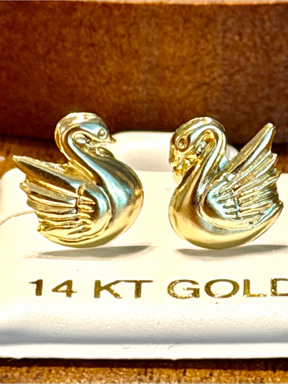 14 KARAT SOLID YELLOW GOLD  SWAN EARRING